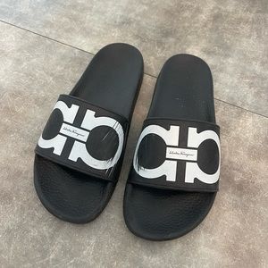 ferragamo black slides